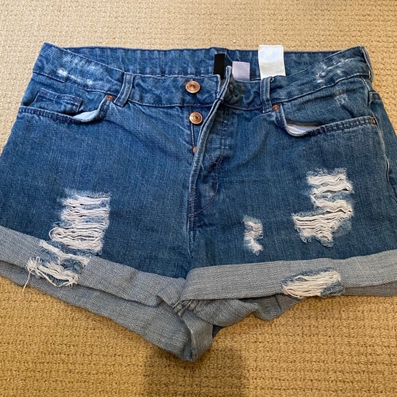 H&M jean shorts - Picture 1 of 2